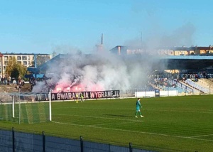 Incydent odpalenia rac na stadionie