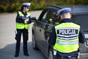 Patrol WRD KWP Rzeszów podczas kontroli drogowej