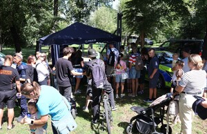 Uczestnicy dębickiego pikniku policyjnego 2026