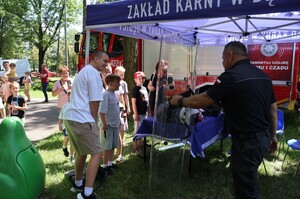 Uczestnicy dębickiego pikniku policyjnego 2026
