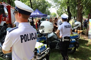 Uczestnicy dębickiego pikniku policyjnego 2026