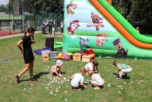 Uczestnicy dębickiego pikniku policyjnego 2026