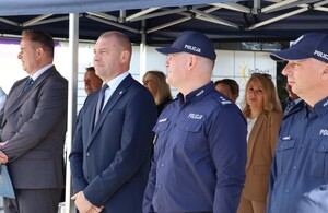 Komendanci oraz Starosta Dębicki